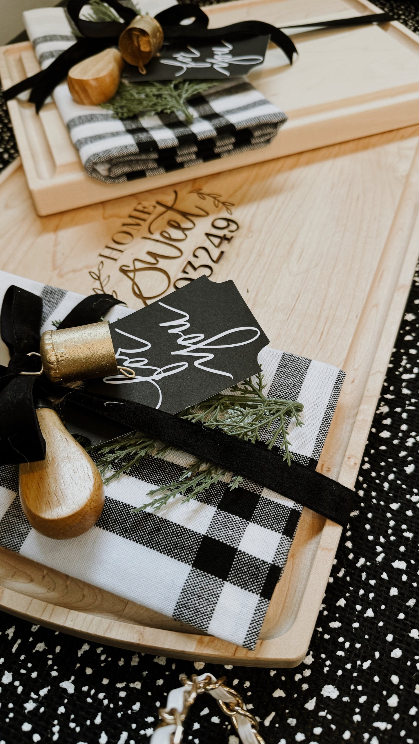 Holiday Collection - Cutting Board Festive Touch (Add-On)